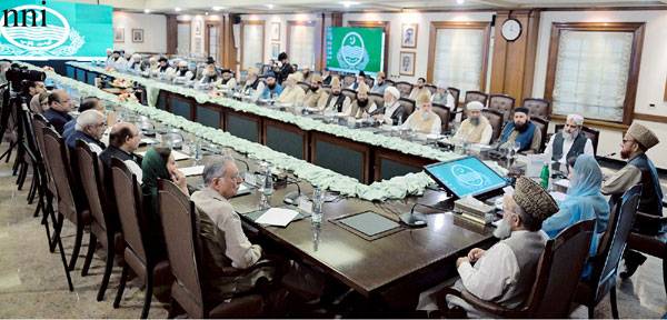 mosques-restored-to-mufti-muneeb-punjab-cm-announces-rs25-000-stipend-for-imams