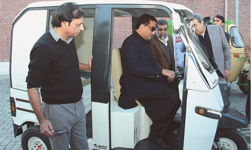 pakistan-launches-first-electric-vehicle