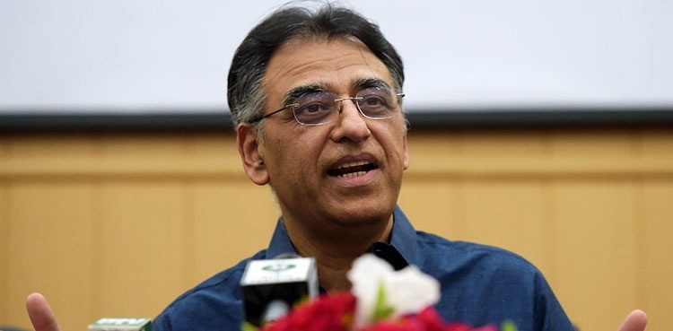 asad-umar-says-effects-of-coronavirus-can-be-very-serious