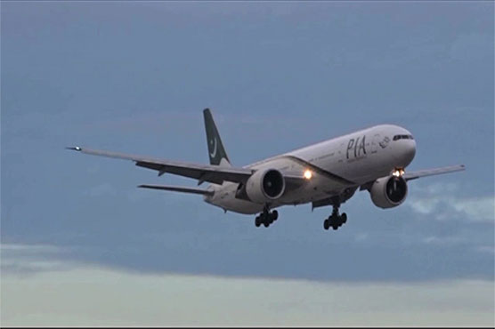 flight-brings-back-stranded-pakistanis