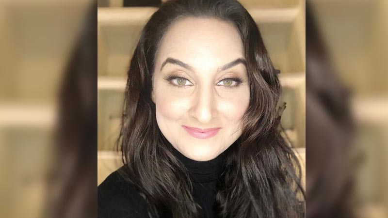 bina-khan-closes-salon