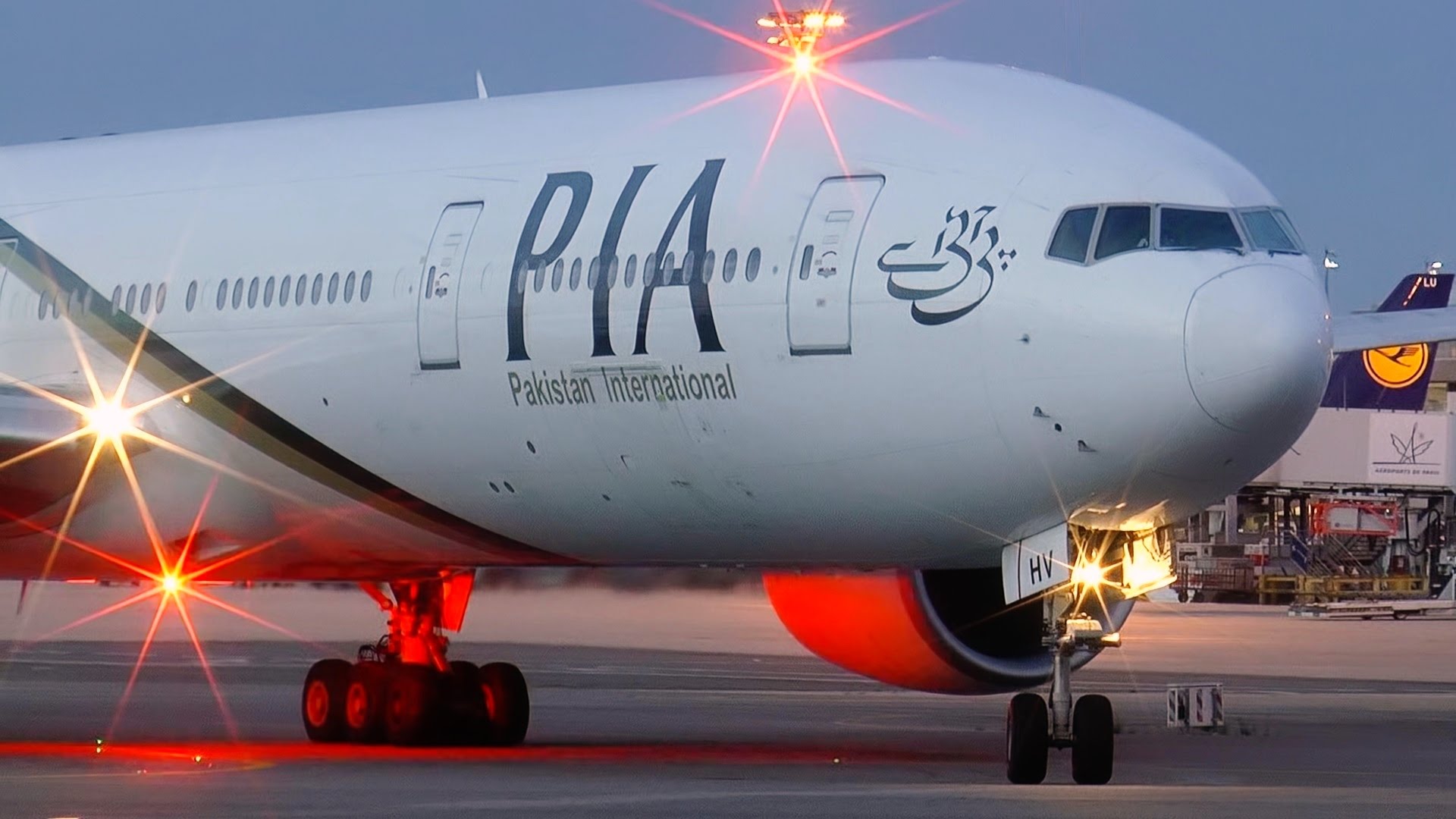 pia-aircraft-denied-take-off