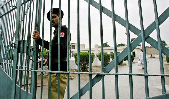 over-1000-inmates-across-pk-diagnosed