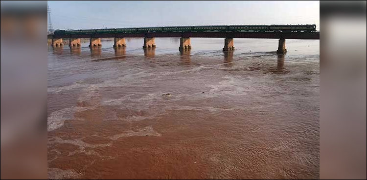 high-flood-recorded-in-chenab-river