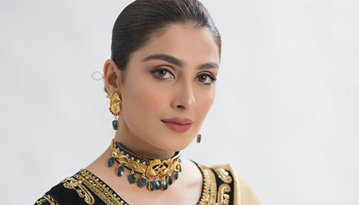 ayeza-khan-instagram
