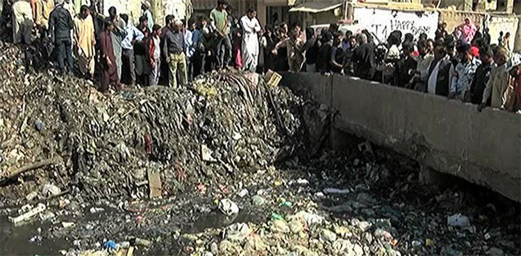 karachi-drains-encroached