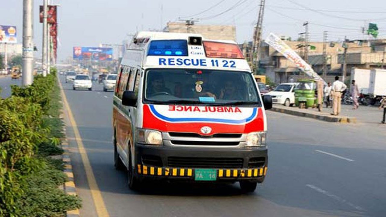 eight-killed-and-several-injured-in-jalalpur-bhattian-road-accident