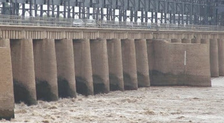 uch-sharif-ahmedpur-sharqia-face-devastation-m5-highway-sections-damaged