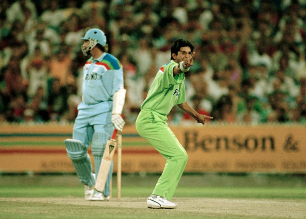 wasim-akram-s-match-winning-performance-in-pakistan-s-1992-world-cup-triumph