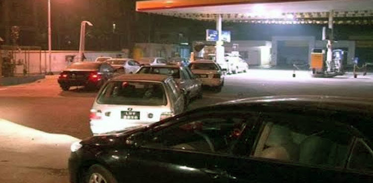 low-gas-pressure-forces-20-percent-karachi-cng-stations-closure