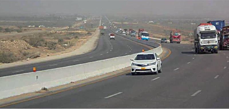 govt-to-give-rs204bn-sukkur-hyderabad-motorway-to-the-private-sector-on-a-bot-basis