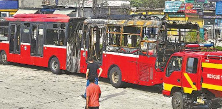 another-metro-bus-catches-fire-in-lahore
