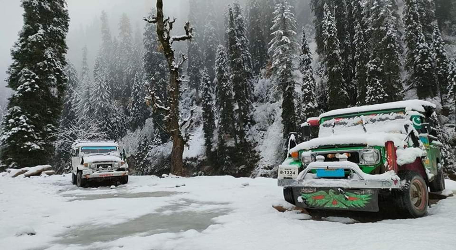 azad-kashmir-s-neelum-valley-receives-snowfall