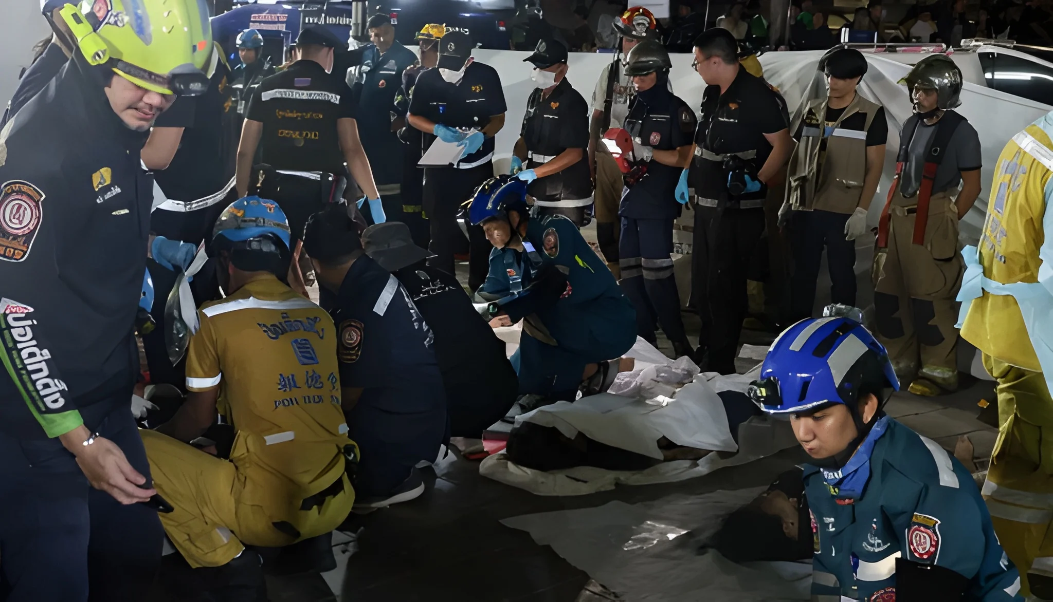 Bangkok pub blaze kills at least 27