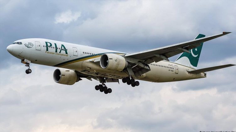 pia-to-fine-staff-for-smoking-during-flights