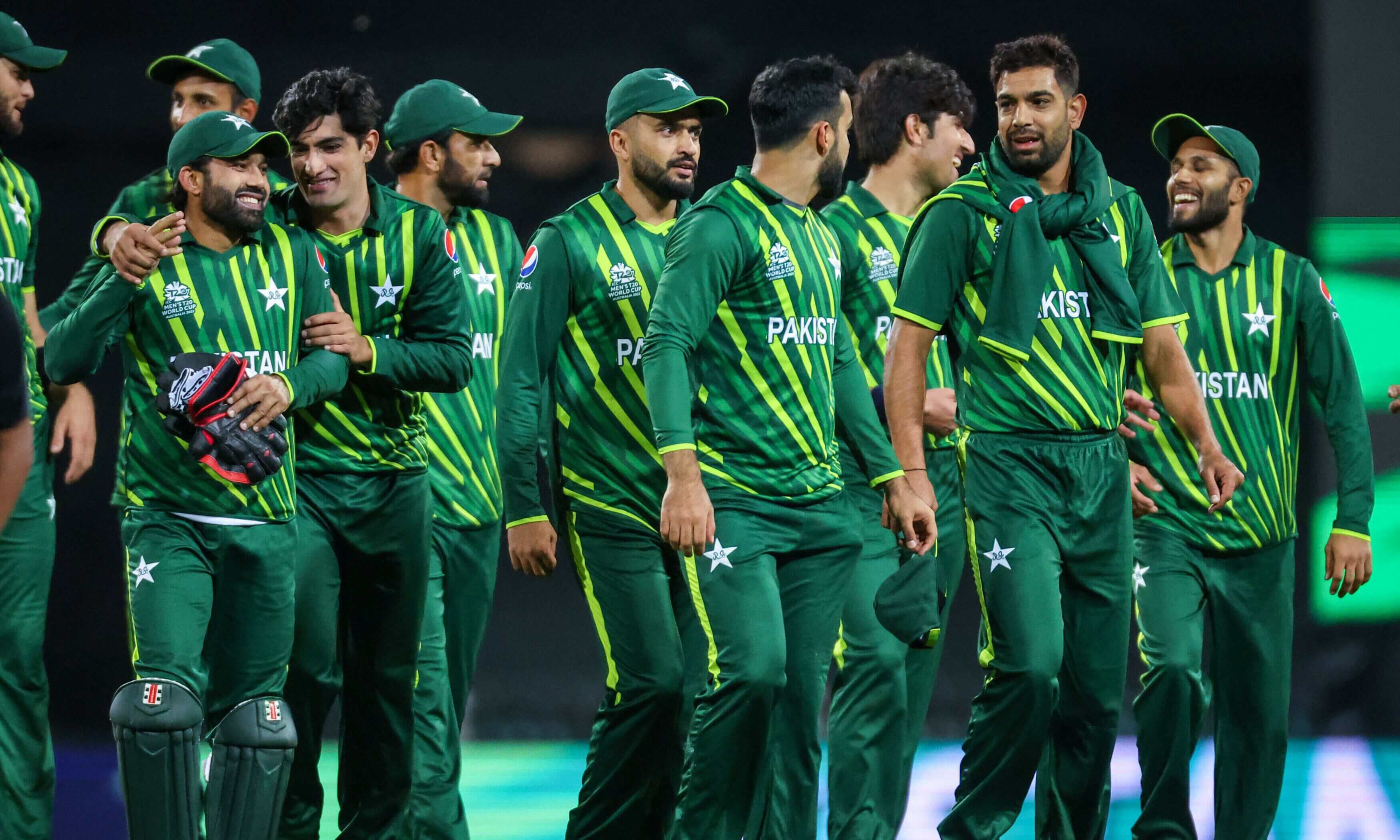 t20-world-cup-pakistan-set-for-new-zealand-showdown-after-late-surge-to-semis