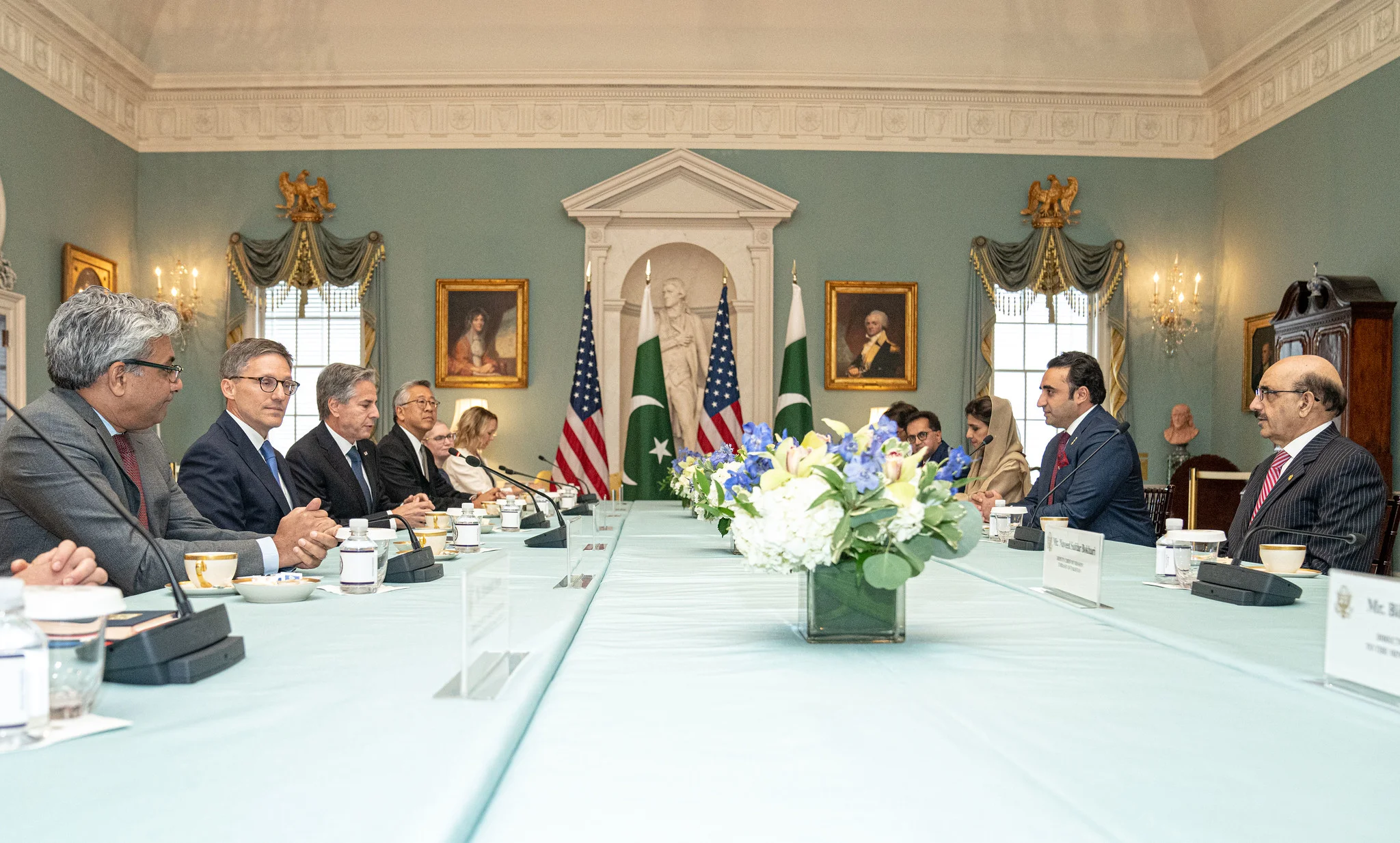 educational-and-cultural-ties-in-focus-as-us-mission-showcases-outreach-in-pakistan