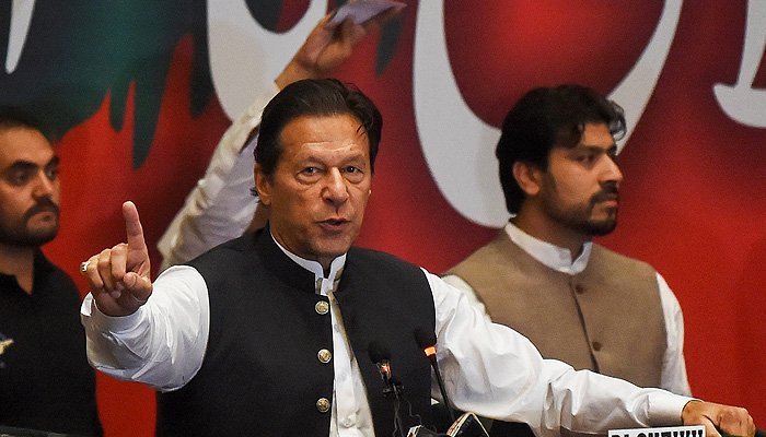 fia-asks-imran-khan-to-submit-record-of-pti-s-funds-accounts