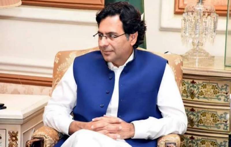 fia-director-apologises-with-lhc-in-moonis-elahi-s-wife-no-fly-case