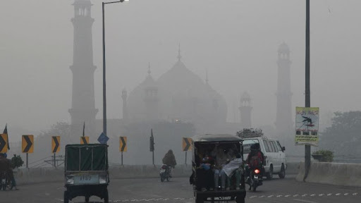 lhc-hints-at-week-long-lockdown-in-lahore-amid-smog-threat