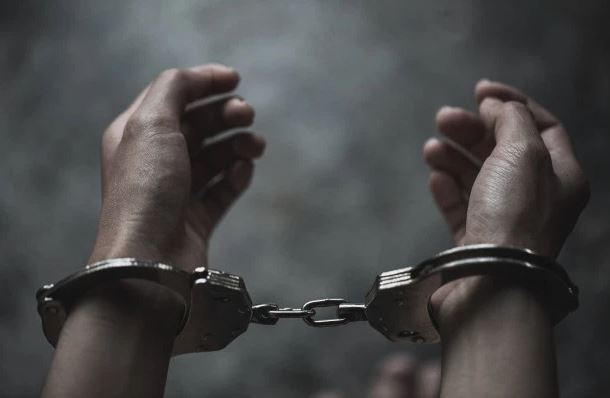 men-arrested-for-looting-people