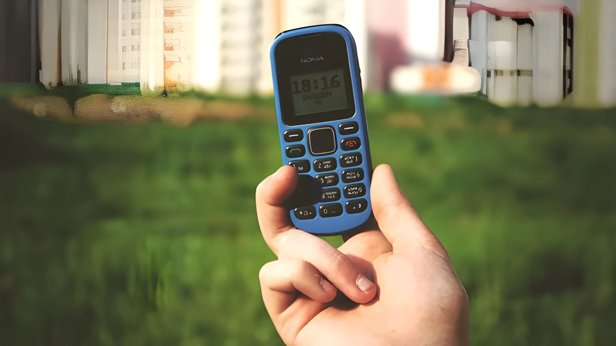 Dumb Phone Sales Rise as Users Seek Relief From Daily Screen Time