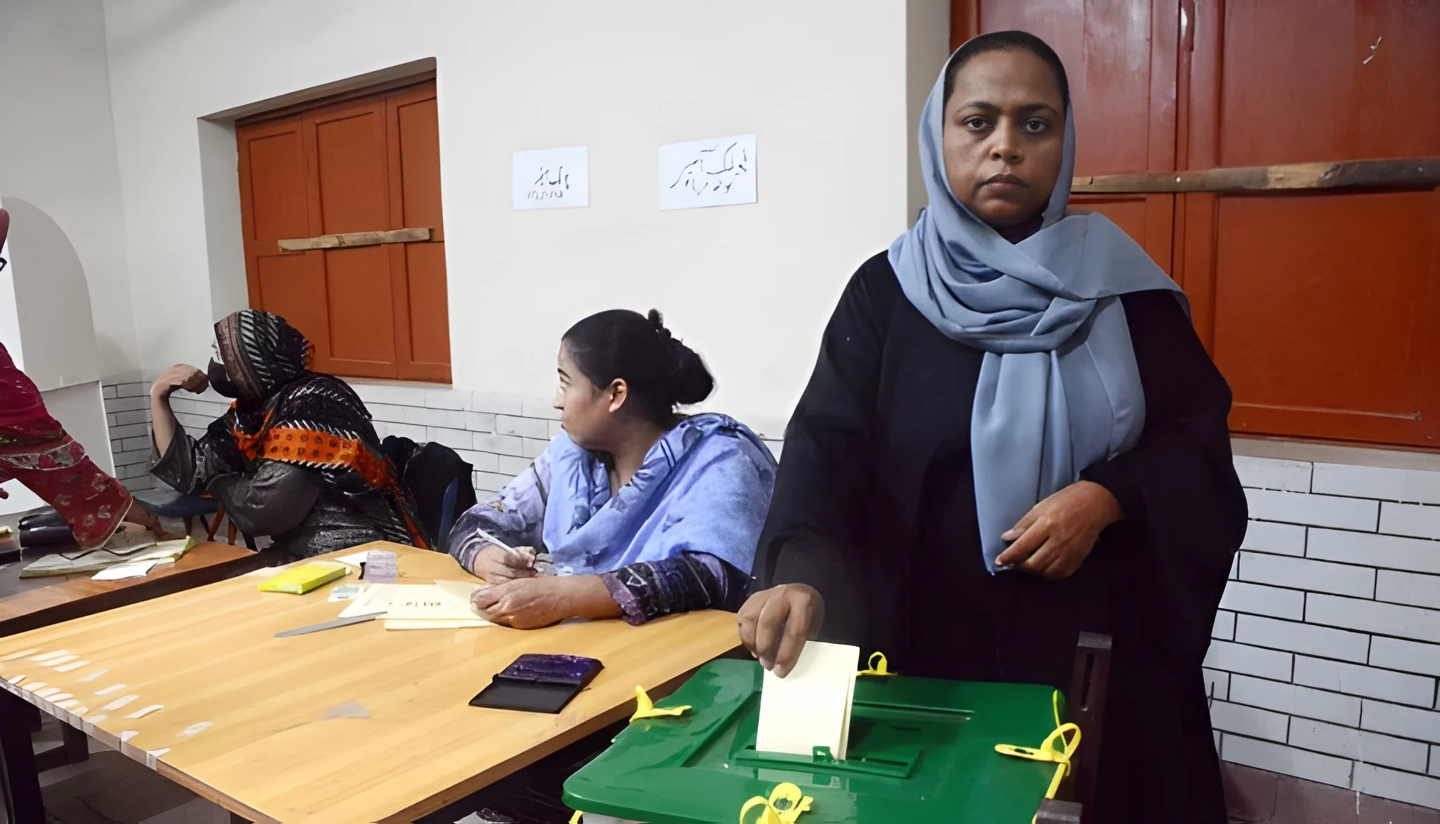 ajk-polls-pmln-ppp-win-one-seat-each-in-muzaffarabad-constituencies