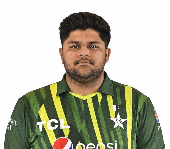 azam-khan-s-participation-in-nz-t20i-series-in-doubt-amid-injury-scare