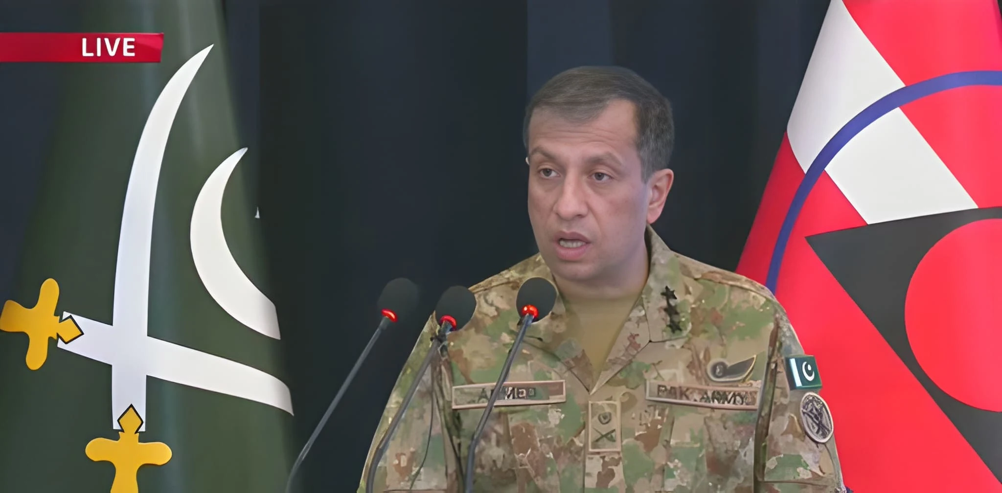 dg-ispr-says-citizens-must-fulfil-obligations-before-demanding-rights