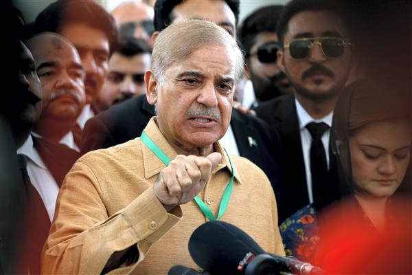 govt-renews-office-working-hours-ends-two-day-weekend