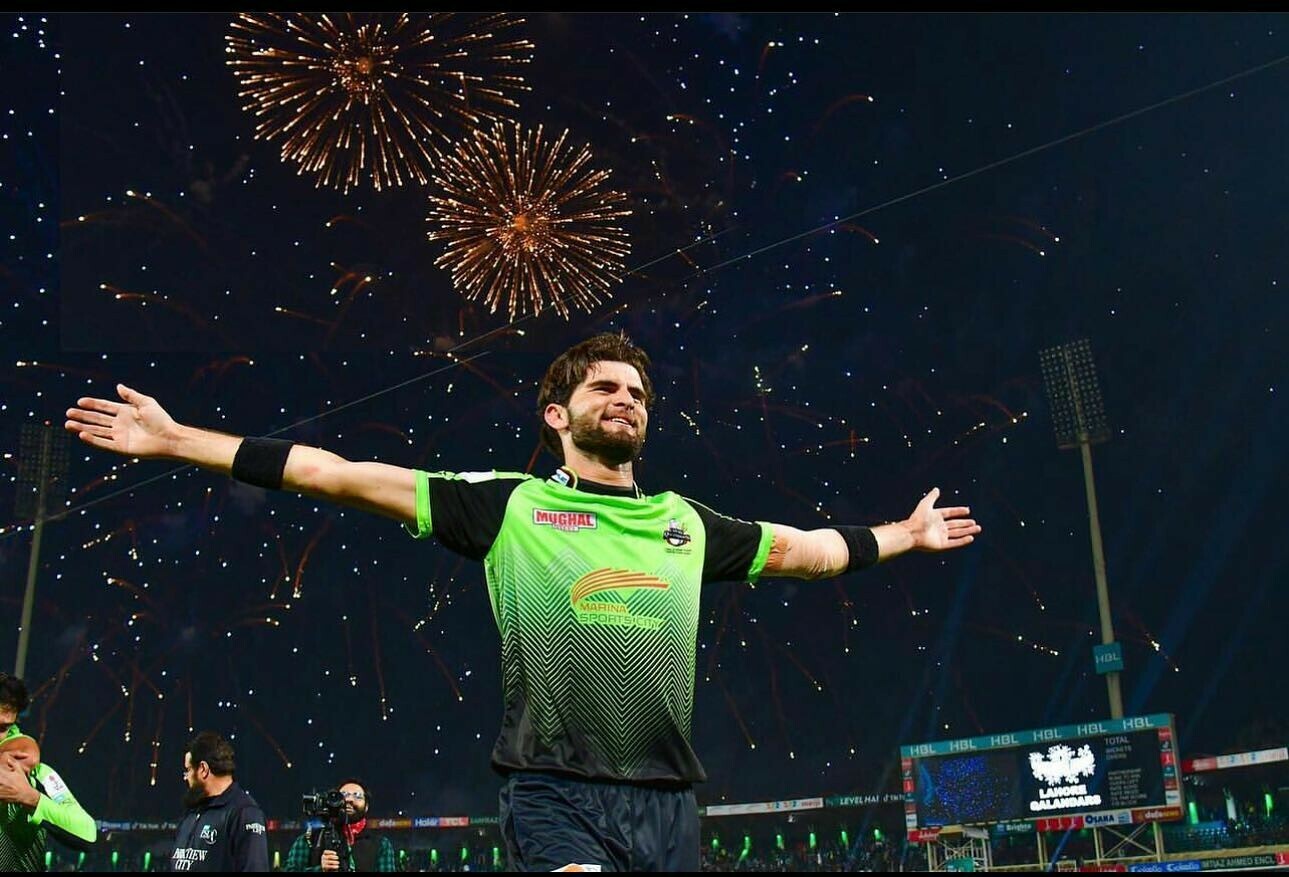 lahore-qalandars-edge-multan-sultans-by-1-run-to-win-psl-final