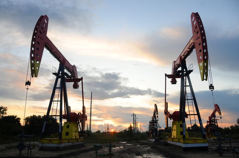 oil-rises-as-opec-focus-on-supply-cuts-outweighs-recession-concerns