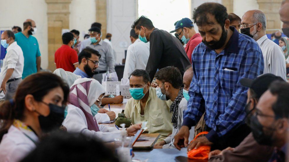 pakistan-reports-10-deaths-as-ongoing-impact-of-covid-19-weakens