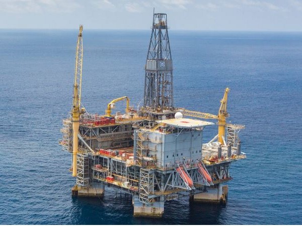 russian-oil-exports-banned-to-countries-that-imposed-price-cap