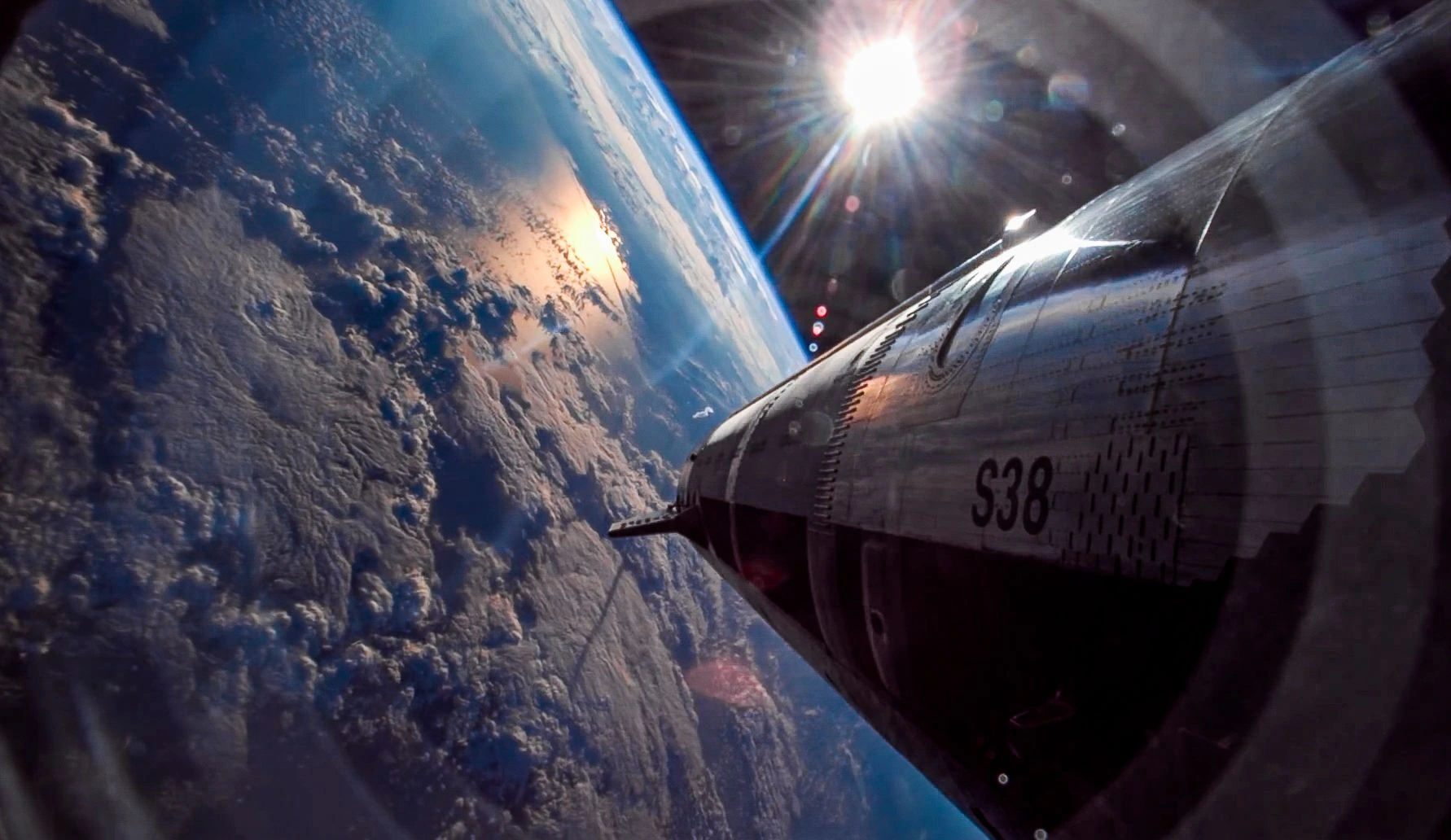spacex-and-xai-combine-under-musk-as-he-eyes-ai-data-centers-in-space