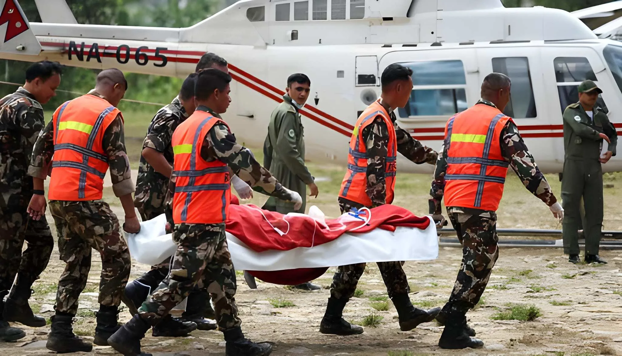 two-trapped-tunnel-workers-rescued-in-nepal-in-miracle-operation
