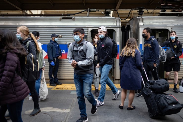 us-will-no-longer-enforce-mask-mandate-on-airplanes-trains-after-court-ruling