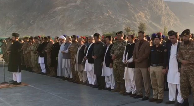 babusar-top-tragedy-funeral-for-soldiers-held-at-chaklala-garrison