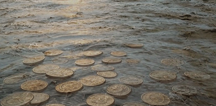 coins-of-the-past-emerge-in-dg-khan-floods