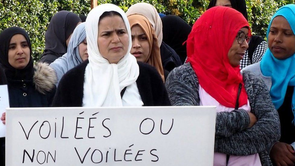 france-to-ban-muslim-abaya-dress-in-state-schools