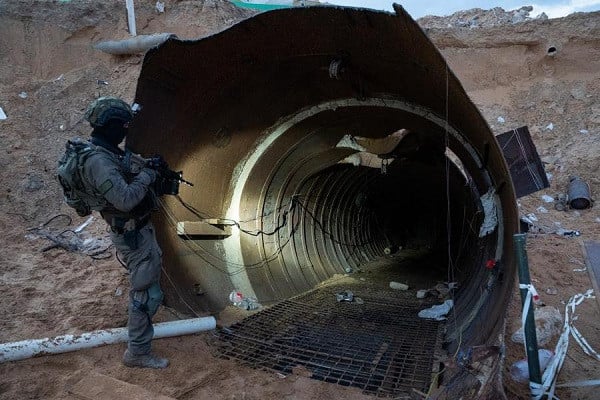 israel-floods-hamas-tunnels-as-un-pleads-for-aid-funding