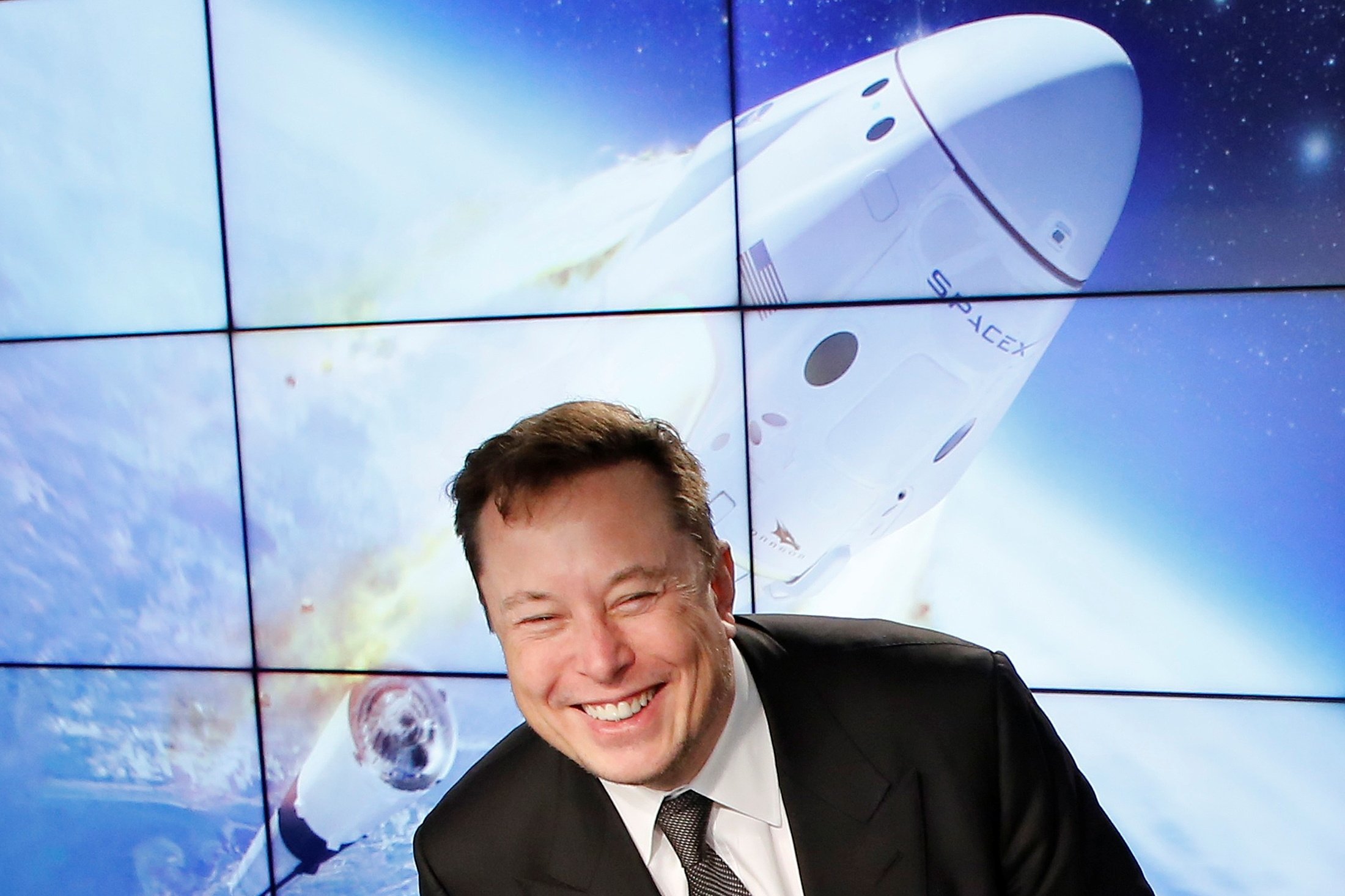 mission-to-moon-spacex-accepts-dogecoin-as-payment-to-launch-lunar-mission-in-2022