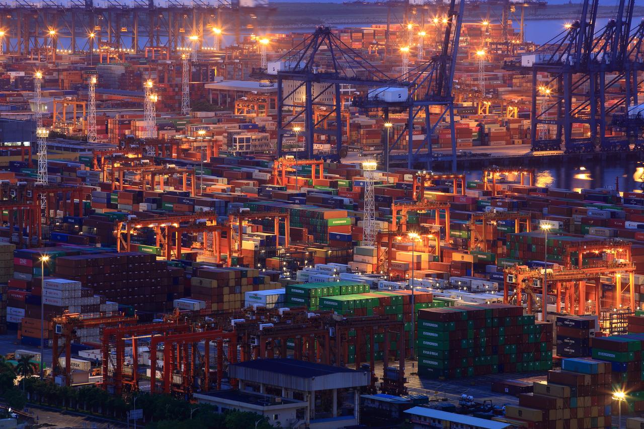 pakistan-records-trade-deficit-of-rs39-26bn-in-current-financial-year