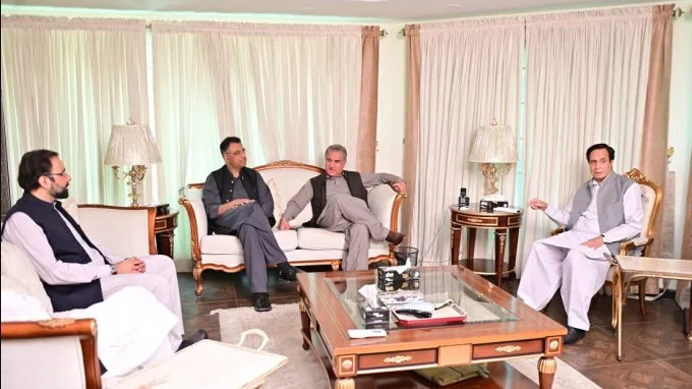 pml-q-wants-pti-to-delay-islamabad-long-march