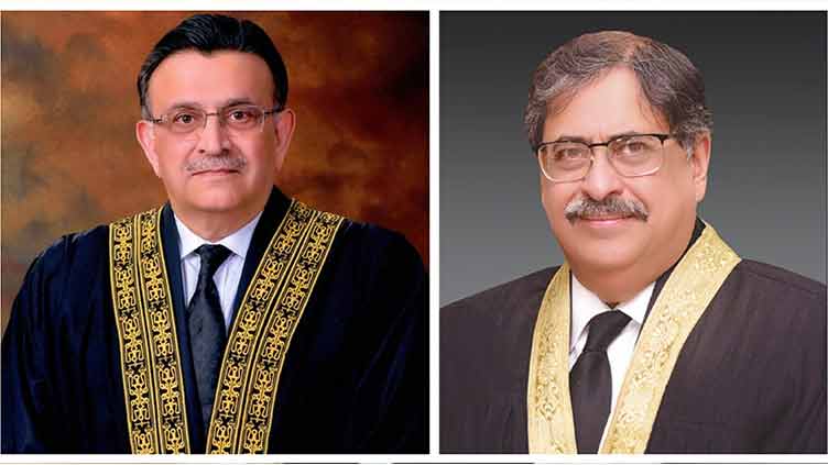 top-court-judges-play-with-children-of-female-prisoners-during-adiala-jail-visit