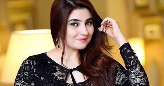 gul-panra-shares-new-song-intezaar-on-social-media