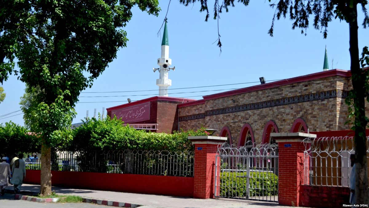 maulana-azizs-entry-banned-for-three-months