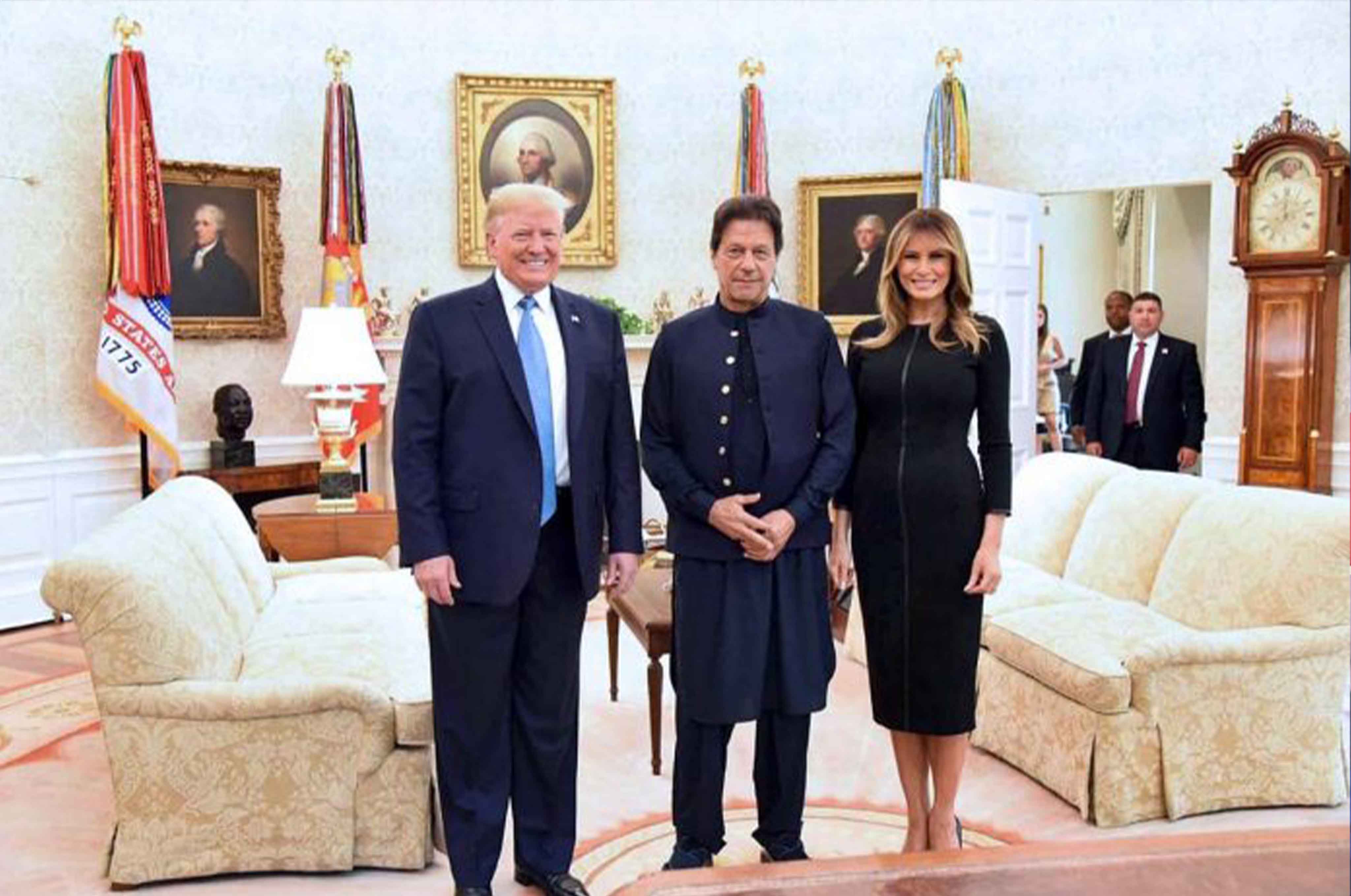 trump-to-visit-pakistan-soon-says-pm-imran