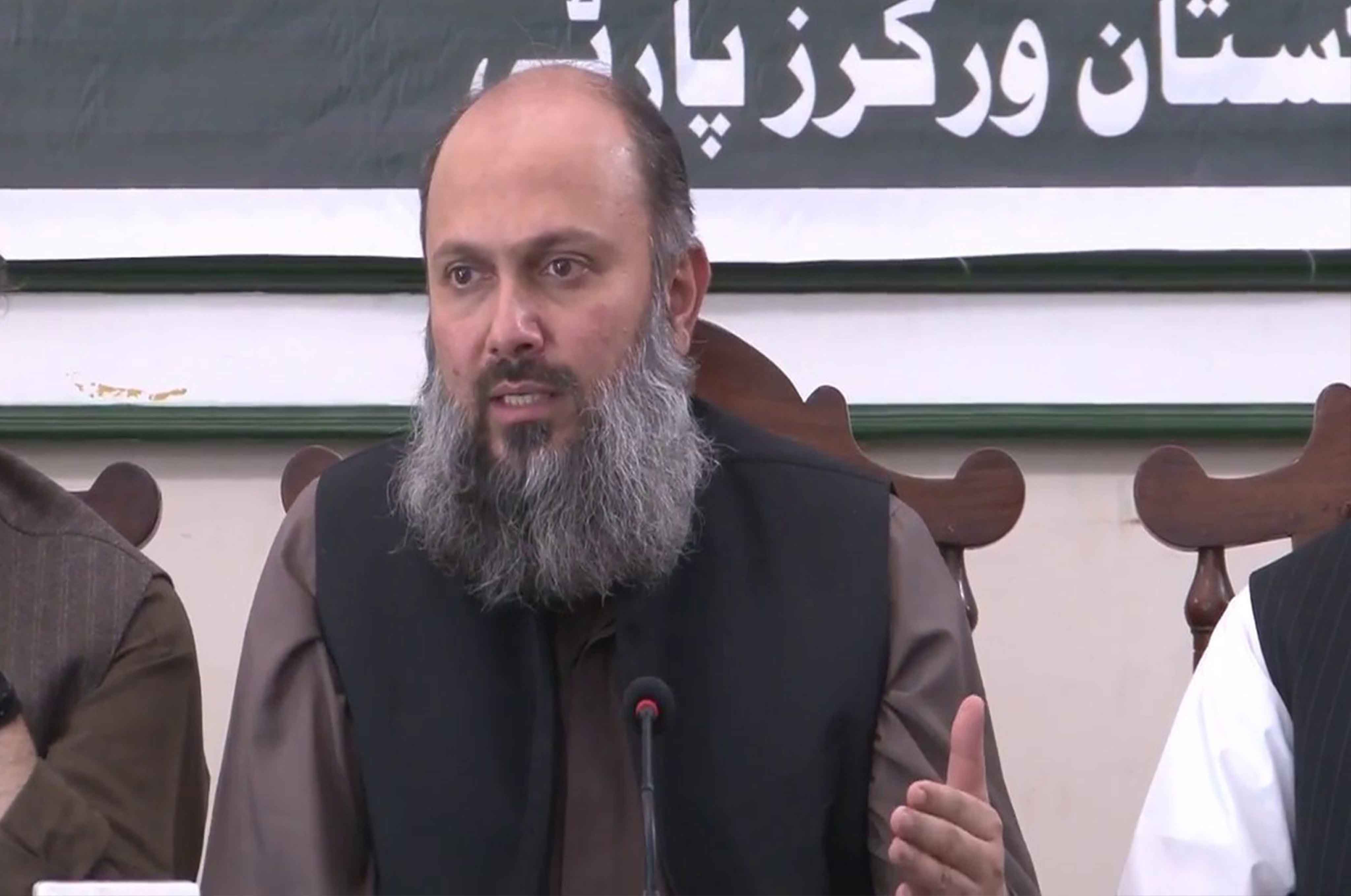 no-more-washing-cars-with-clean-water-in-quetta