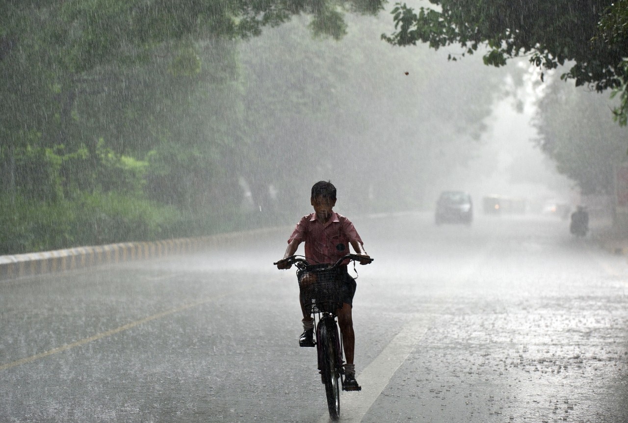 strong-monsoon-currents-with-widespread-rains-enter-in-the-country-today